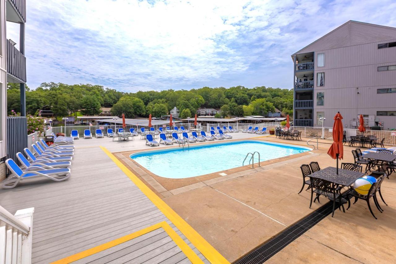 B Lakefront! Remodeled, Boat Slip, Patio Views, Pool, Boat Ramp, Wifi Osage Beach Exterior foto