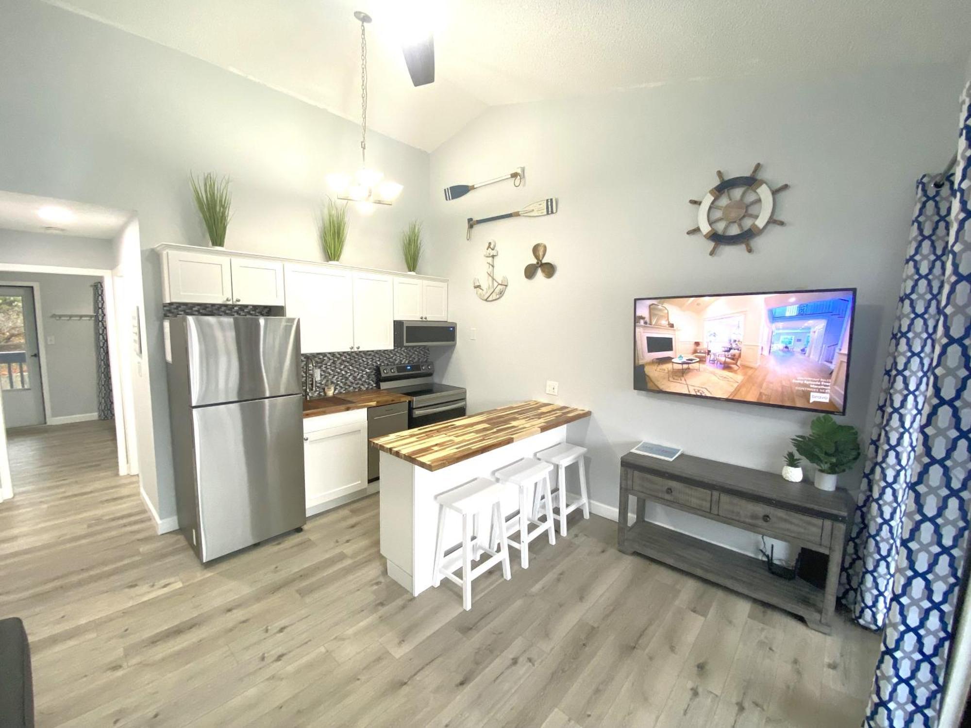 B Lakefront! Remodeled, Boat Slip, Patio Views, Pool, Boat Ramp, Wifi Osage Beach Exterior foto